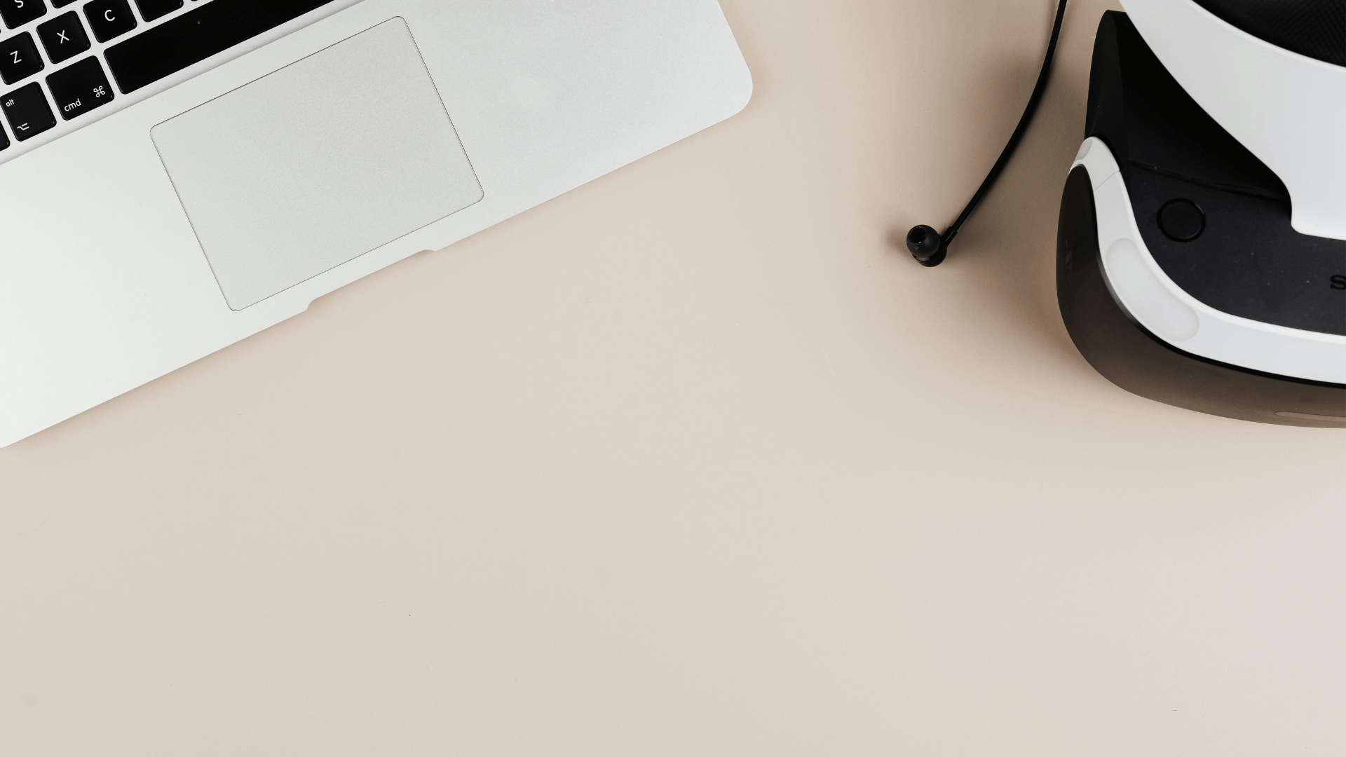 Featured image for “Top Qualities to Look for When Selecting a Virtual Assistant Service”