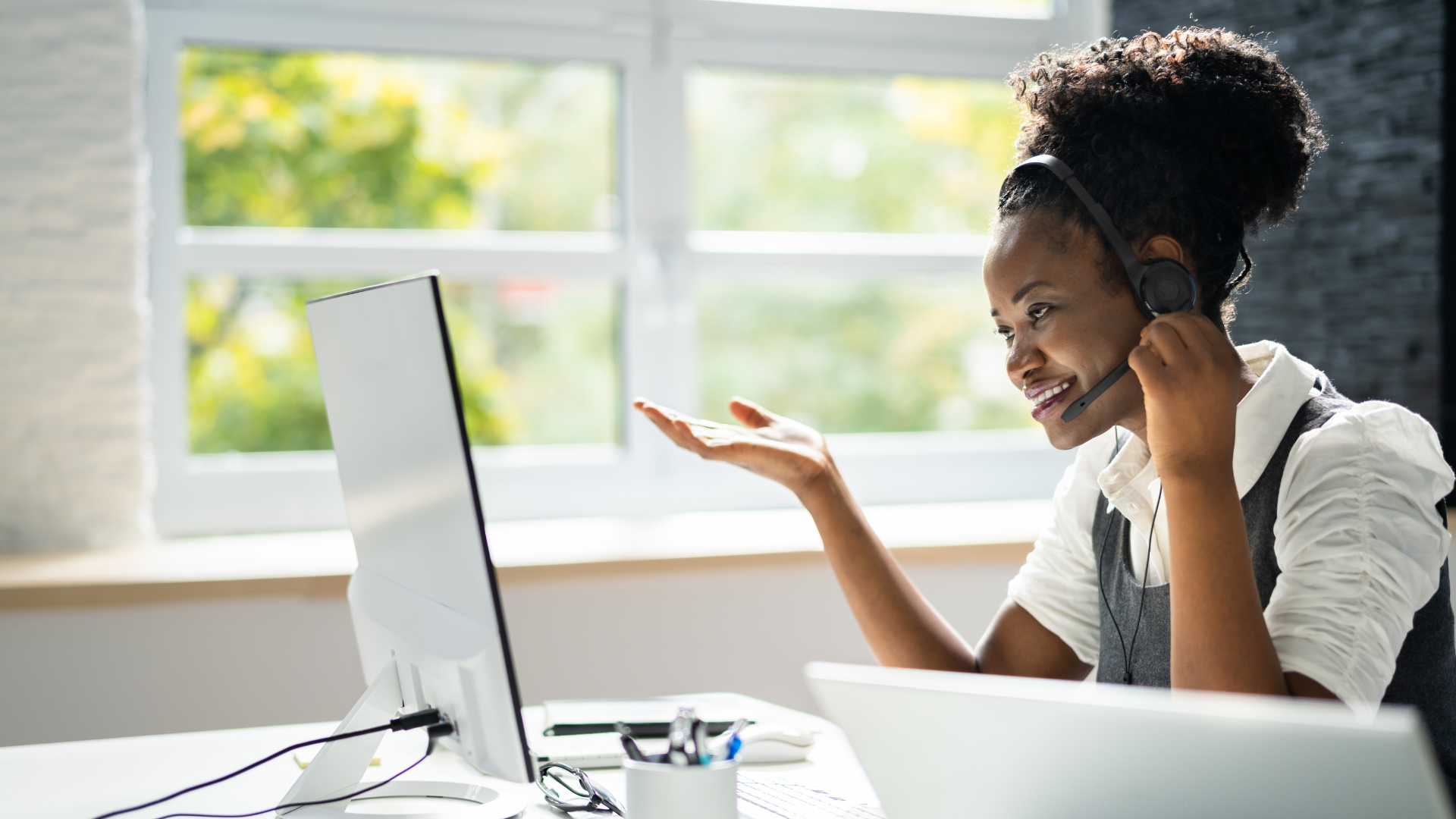 Featured image for “Virtual Assistant Services in the United States: Why Businesses Choose U.S.-Based VAs”